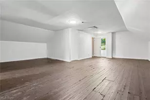 9523 Aetna Rd, Loveland, OH 44105 - Photo 14