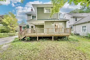 596 Greenwood Ave, Akron, OH 44320 - Photo 4
