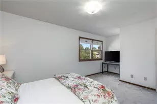 6425 Harborview Ave NW, Canton, OH 44718 - Photo 32
