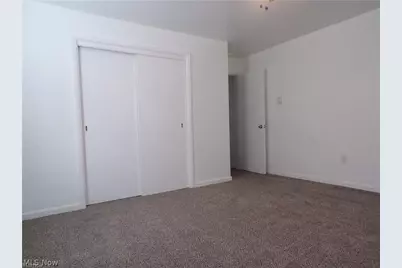 152 S Yorkshire Boulevard, Youngstown, OH 44515 - Photo 12