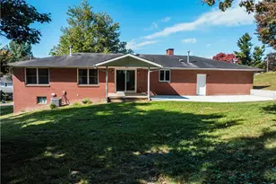 383 Bahler St SW, Sugarcreek, OH 44681 - Photo 6