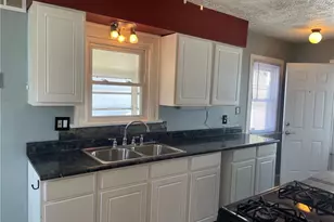1234 Brown St, Akron, OH 44301 - Photo 4