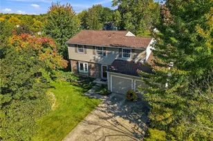 1005 Deepwood Dr, Macedonia, OH 44056 - Photo 2