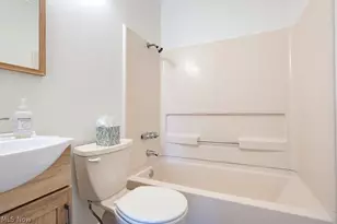 366 Riverside Dr, Painesville, OH 44077 - Photo 14