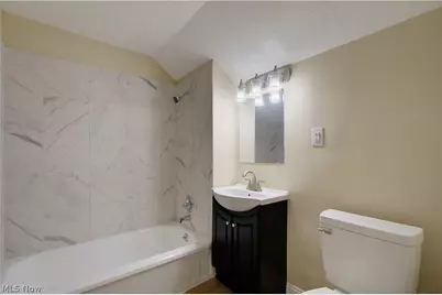 816 Devine Street, Alliance, OH 44601 - Photo 18