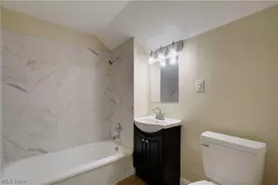 816 Devine St, Alliance, OH 44601 - Photo 18