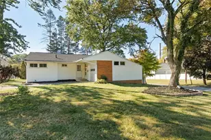 1908 Valley Rd, Cuyahoga Falls, OH 44223 - Photo 2
