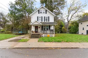 262 Gordon Dr, Akron, OH 44302 - Photo 1