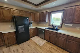 3941 W Sterling Rd, Burbank, OH 44214 - Photo 16