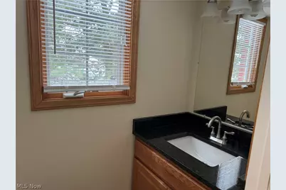 1420 Reimer Road #B, Wadsworth, OH 44281 - Photo 4