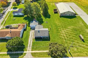 209 W Main St, New London, OH 44851 - Photo 4