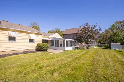 1164 Wyley Avenue, Akron, OH 44306 - Photo 32