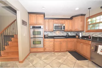 3805 Lake Vista Road, Akron, OH 44319 - Photo 18