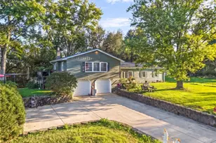 7370 Pinecrest Dr, Zanesville, OH 43701 - Photo 2