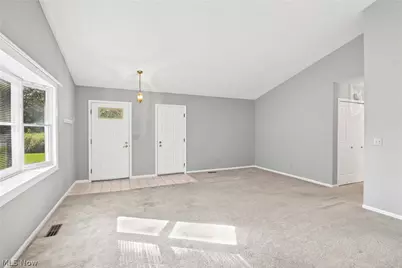2053 Candlewood Drive #18-A, Avon, OH 44011 - Photo 6