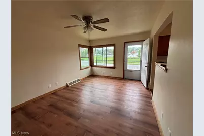 1928 13th Street SW, Akron, OH 44314 - Photo 2