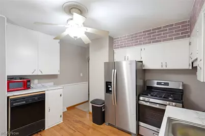 796 Indian Trail, Akron, OH 44314 - Photo 6
