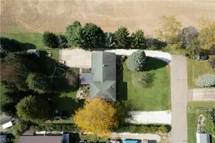 5522 Grove St, Louisville, OH 44641 - Photo 2