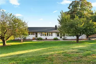 6468 Yost St NW, Canton, OH 44718 - Photo 2