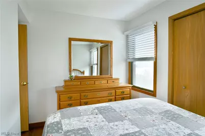 5237 Lake Road W #611, Ashtabula, OH 44004 - Photo 12
