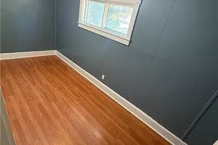 321 W Chalmers Ave, Youngstown, OH 44511 - Photo 6
