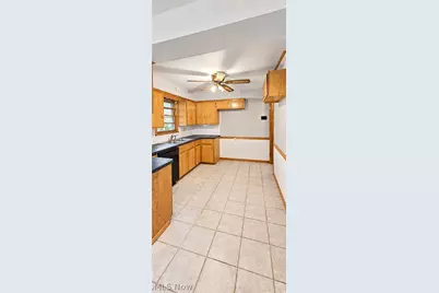 848 Almasy Drive, Campbell, OH 44405 - Photo 6