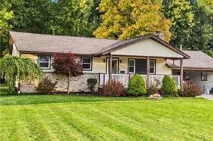 848 Almasy Dr, Campbell, OH 44405 - Photo 2