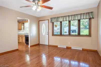 2454 Clarendon Avenue, Zanesville, OH 43701 - Photo 4
