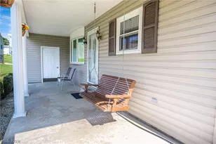 2454 Clarendon Ave, Zanesville, OH 43701 - Photo 18
