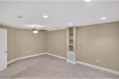 700 Austin Drive, Barberton, OH 44203 - Photo 36
