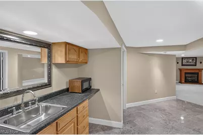 700 Austin Drive, Barberton, OH 44203 - Photo 38