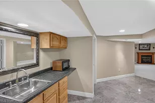 700 Austin Dr, Barberton, OH 44203 - Photo 38