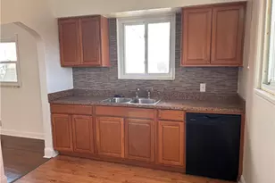 143 S 13th St, Weirton, WV 26062 - Photo 8