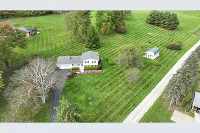 8069 Goodrich Road SW, Navarre, OH 44662 - Photo 4
