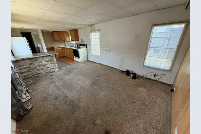 829 Zella Avenue NW, New Philadelphia, OH 44663 - Photo 2