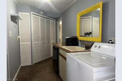 858 Independence Avenue, Akron, OH 44310 - Photo 14