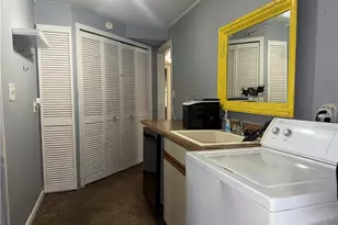858 Independence Ave, Akron, OH 44310 - Photo 14