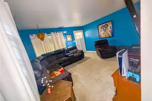 858 Independence Ave, Akron, OH 44310 - Photo 4