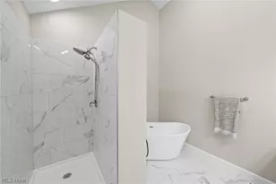 578 Meredith Ln, Cuyahoga Falls, OH 44223 - Photo 22