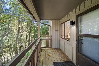 578 Meredith Lane, Cuyahoga Falls, OH 44223 - Photo 26