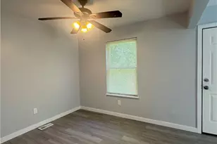 623 E 117th St, Loveland, OH 44108 - Photo 6