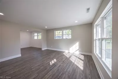 1923 Hillsdale Drive, Twinsburg, OH 44087 - Photo 14