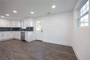1923 Hillsdale Dr, Twinsburg, OH 44087 - Photo 10