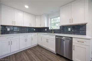 1923 Hillsdale Dr, Twinsburg, OH 44087 - Photo 8