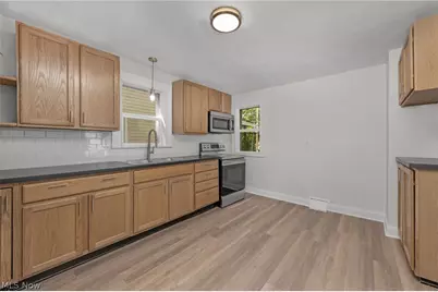 7802 Jones Road, Loveland, OH 44105 - Photo 8
