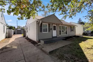 13807 Elsetta Ave, Loveland, OH 44135 - Photo 1