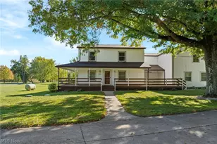 22525 Smith Northwest Rd, North Benton, OH 44449 - Photo 4