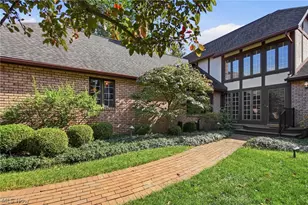 16 S Bentley Dr SE, Canton, OH 44709 - Photo 1