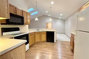 1460 Laurenbrook Ln NE, Massillon, OH 44646 - Photo 10