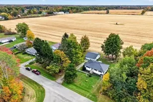 886 Long Shadow Ln, Rome, OH 44085 - Photo 4